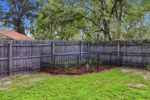 302 Bloomingfield Dr, Brandon, FL 33511 - Photo 57