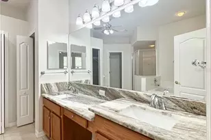 30533 Lettingwell Cir, Wesley Chapel, FL 33543 - Photo 9