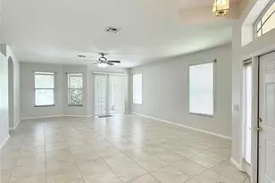 30533 Lettingwell Cir, Wesley Chapel, FL 33543 - Photo 3