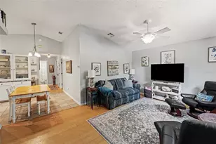 1934 29th Ave N, Saint Petersburg, FL 33713 - Photo 3