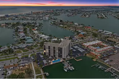 10355 Paradise Boulevard #412, Saint Petersburg, FL 33706 - Photo 35