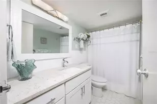 10355 Paradise Blvd, Saint Petersburg, FL 33706 - Photo 23