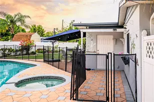 898 Corvette Dr, Largo, FL 33771 - Photo 39