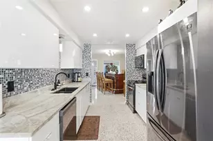 3947 Huntington St NE, Saint Petersburg, FL 33703 - Photo 23