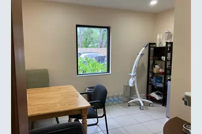 4306 W Kensington Avenue, Tampa, FL 33629 - Photo 17