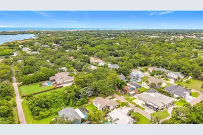 12756 Poinsettia Avenue, Seminole, FL 33776 - Photo 37