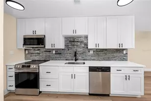 504 79th Ave, Saint Petersburg, FL 33706 - Photo 5