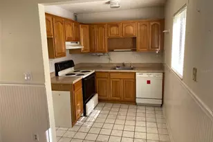 11720 Raintree Lake Ln, Tampa, FL 33617 - Photo 5