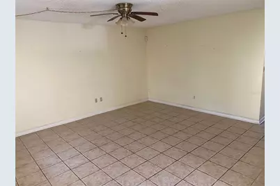 11720 Raintree Lake Lane #B, Tampa, FL 33617 - Photo 3