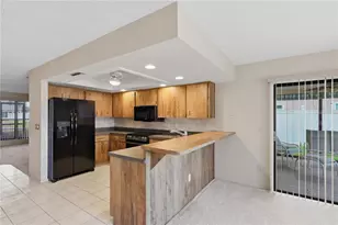 12156 Meadowbrook Ln, Largo, FL 33774 - Photo 21