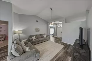 2734 Stonewood Dr, Lakeland, FL 33810 - Photo 13