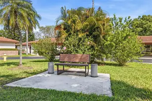 1108 Castlemay Cir, Dunedin, FL 34698 - Photo 29