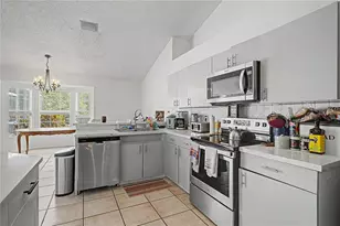 7201 Forestedge Ct, New Port Richey, FL 34655 - Photo 9