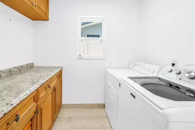 935 42nd Avenue N, Saint Petersburg, FL 33703 - Photo 23