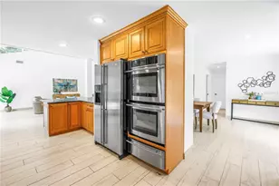 935 42nd Ave N, Saint Petersburg, FL 33703 - Photo 15
