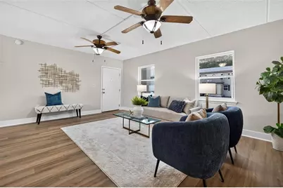 1190 Rue Des Chateaux #1A, Saint Petersburg, FL 33707 - Photo 5