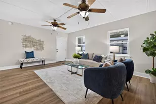 1190 Rue Des Chateaux, Saint Petersburg, FL 33707 - Photo 5