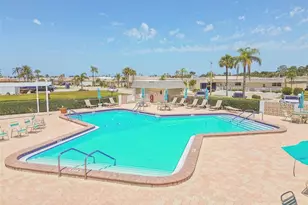 392 Boca Ciega Point Blvd N, Saint Petersburg, FL 33708 - Photo 37