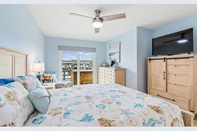 392 Boca Ciega Point Boulevard N, Saint Petersburg, FL 33708 - Photo 21