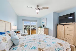 392 Boca Ciega Point Blvd N, Saint Petersburg, FL 33708 - Photo 21