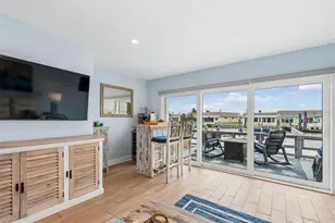 392 Boca Ciega Point Blvd N, Saint Petersburg, FL 33708 - Photo 17