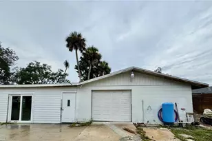 812 Tropical Dr, Bradenton, FL 34208 - Photo 5