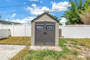 1221 36th Terrace N, Saint Petersburg, FL 33704 - Photo 37