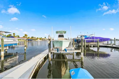 1110 3rd Street E, Palmetto, FL 34221 - Photo 13