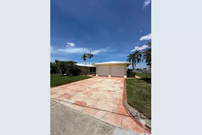 732 Pruitt Drive, Saint Petersburg, FL 33708 - Photo 3