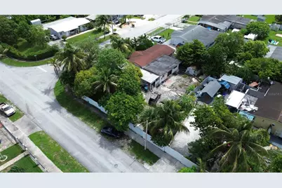 4892 NW 168th Terrace, Opa Locka, FL 33055 - Photo 5