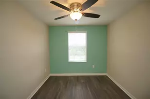 6938 Towne Lake Rd, Riverview, FL 33578 - Photo 7
