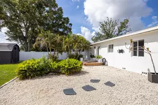 5931 Mangrove St N, Saint Petersburg, FL 33703 - Photo 19