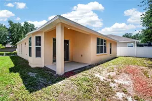 8536 Canterbury Lake Blvd, Tampa, FL 33619 - Photo 43