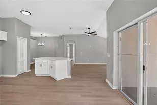 8536 Canterbury Lake Blvd, Tampa, FL 33619 - Photo 25