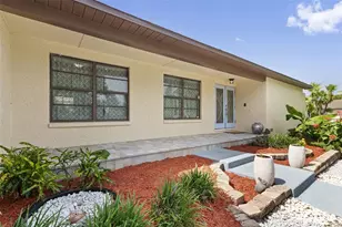 2311 Long Green Ct, Valrico, FL 33596 - Photo 5