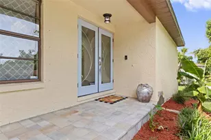 2311 Long Green Ct, Valrico, FL 33596 - Photo 7