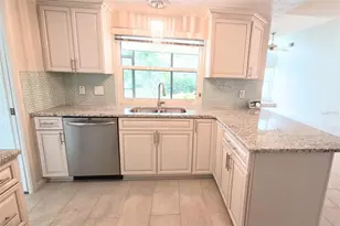 9927 Middlecoff Dr, New Port Richey, FL 34655 - Photo 15