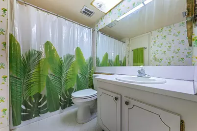 4750 Cove Circle #905, Saint Petersburg, FL 33708 - Photo 21