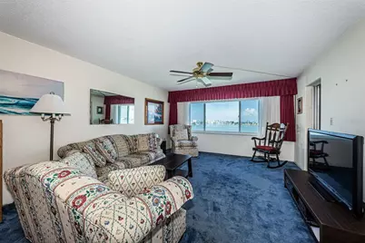 4750 Cove Circle #905, Saint Petersburg, FL 33708 - Photo 3