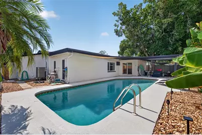 7566 20th Street N, Saint Petersburg, FL 33702 - Photo 31