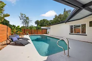 7566 20th St N, Saint Petersburg, FL 33702 - Photo 29