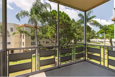 5705 80th Street N #309, Saint Petersburg, FL 33709 - Photo 9