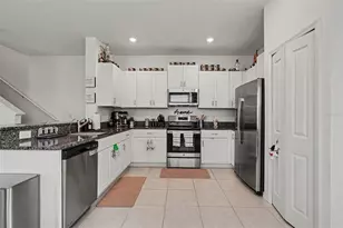 32137 Powderpuff Mimosa Dr, San Antonio, FL 33576 - Photo 9