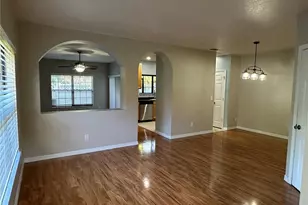 30117 N Mossbank Dr, Wesley Chapel, FL 33543 - Photo 3
