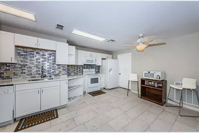 8419 125th Place, Largo, FL 33773 - Photo 13