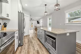 2910 N Ola Ave, Tampa, FL 33602 - Photo 11