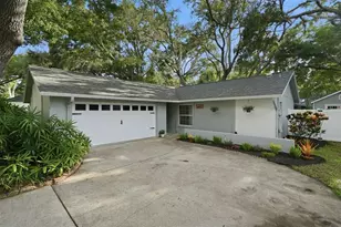 201 Arbor Glen Dr, Palm Harbor, FL 34683 - Photo 1
