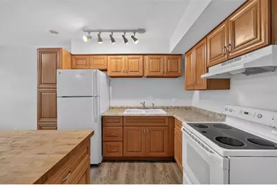397 SW 2nd Street, Largo, FL 33770 - Photo 5