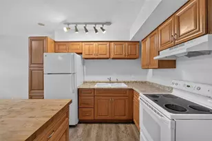 397 SW 2nd St, Largo, FL 33770 - Photo 5