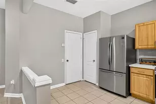 26624 Chimney Spire Ln, Wesley Chapel, FL 33544 - Photo 3
